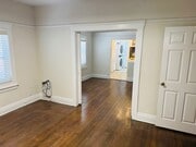 Photo - 116-122 W 9th St