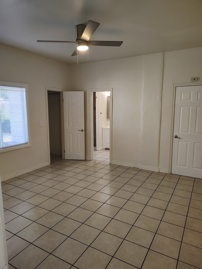 Photo - 818 E Rte 66 Unit 5