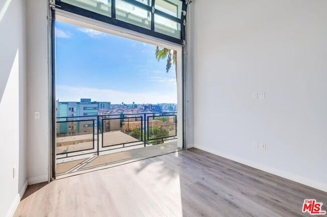 Photo - 3279 San Marino St Unit 304