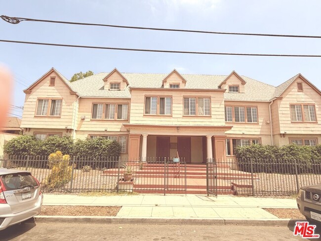 Building Photo - 1573 W 30th St