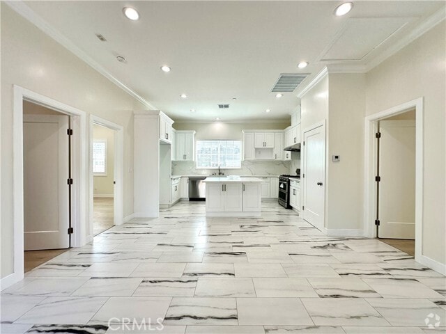Building Photo - 608 N Hidalgo Ave Rental