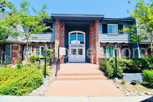 Building Photo - 8150 Lemon Ave Unit 114