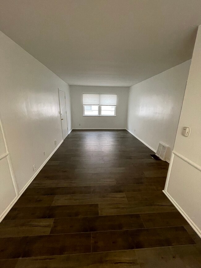 Photo - 334 W Alameda Ave Unit 2