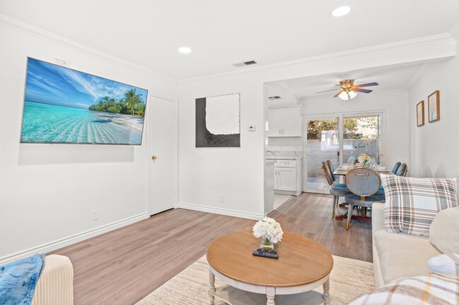 Photo - 734 Claraday St Unit 3