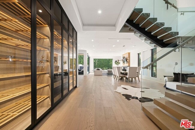 Building Photo - 829 N Ogden Dr