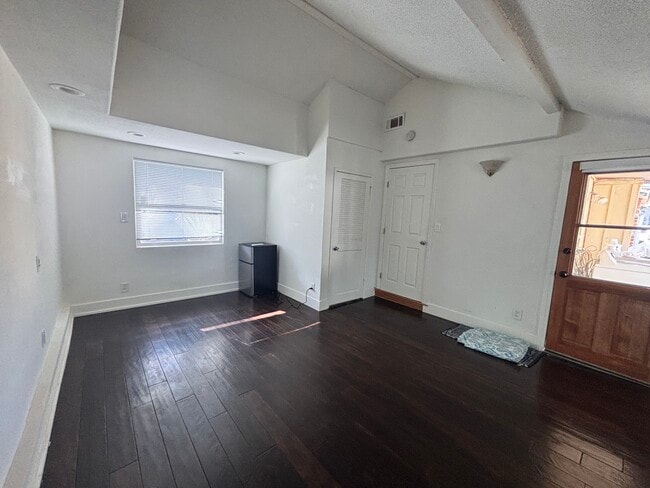Photo - 7536 Lasaine Ave Unit Studio