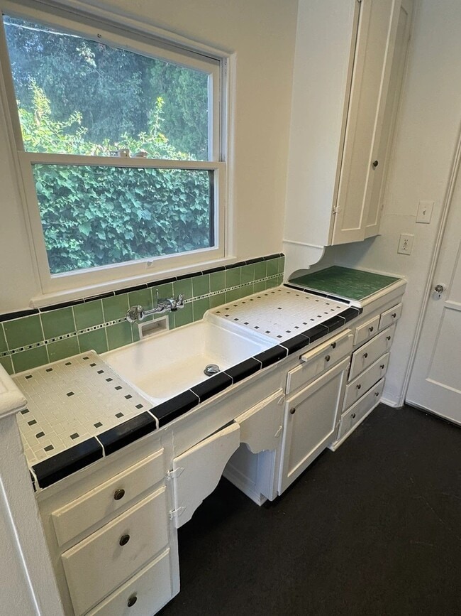 Photo - 826 Maltman Ave Unit 1