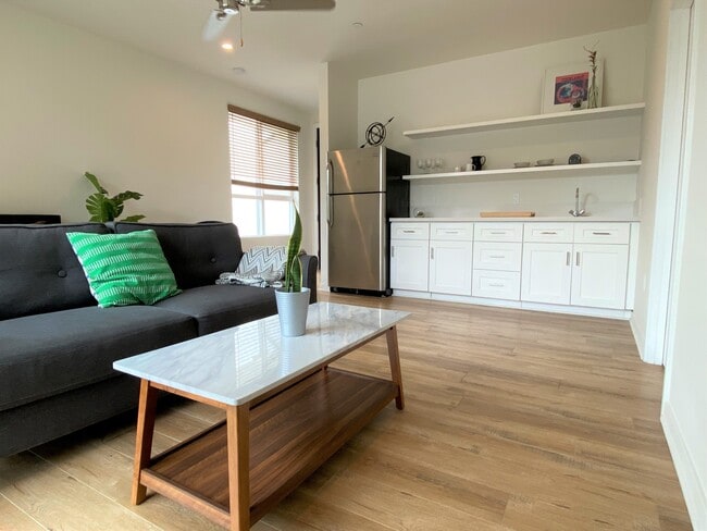 Building Photo - 5601 W 78th St Unit 12