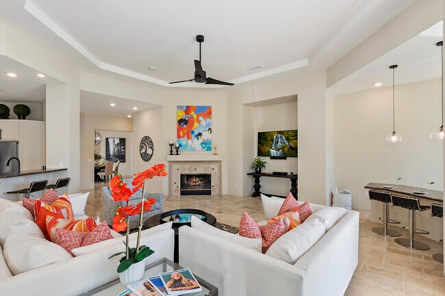 Building Photo - 79315 Mandarina