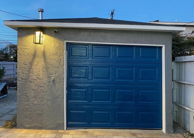 Photo - 4043 159th St