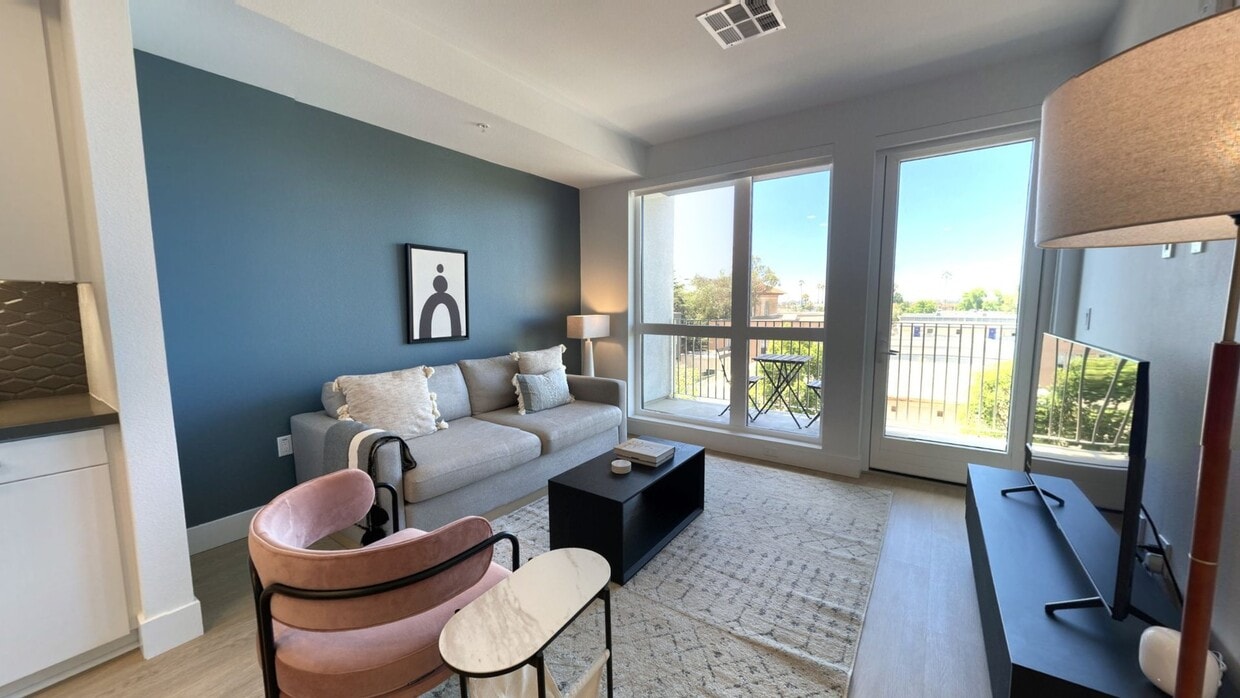 3D Tour - 4353 Park Blvd Apartment Unit FL4-ID24