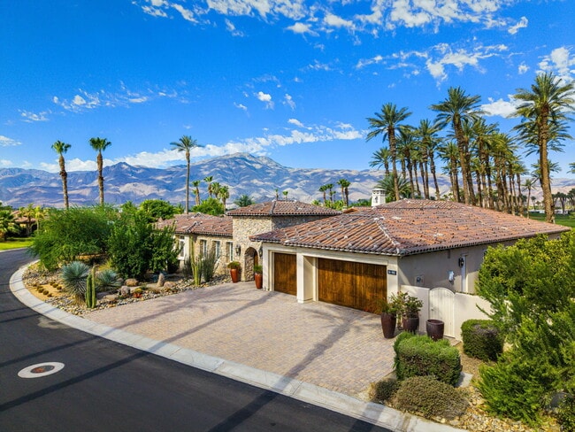 Photo - 56985 Village Dr