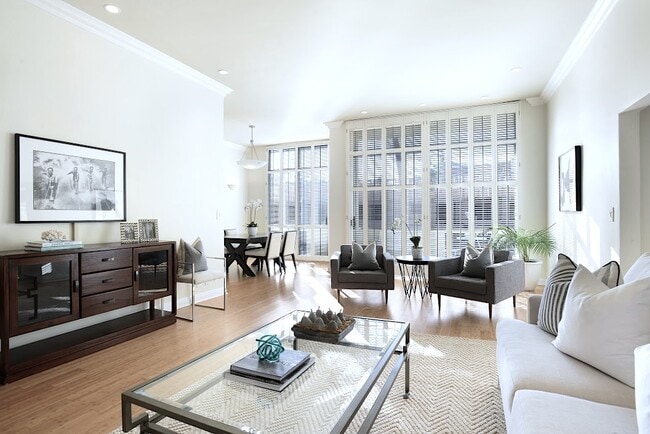 Photo - 11970 Montana Ave Unit 311