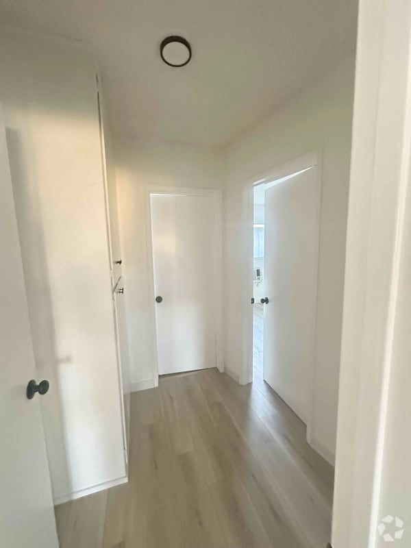 Building Photo - 8100 Owensmouth Ave Rental
