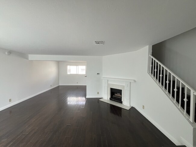 Photo - 18550 Hatteras St Townhome