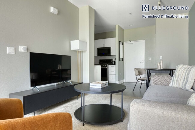 Photo - 5535 Westlawn Ave Unit SI FL3-ID929