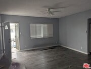 Photo - 901 W 64th St Unit 3