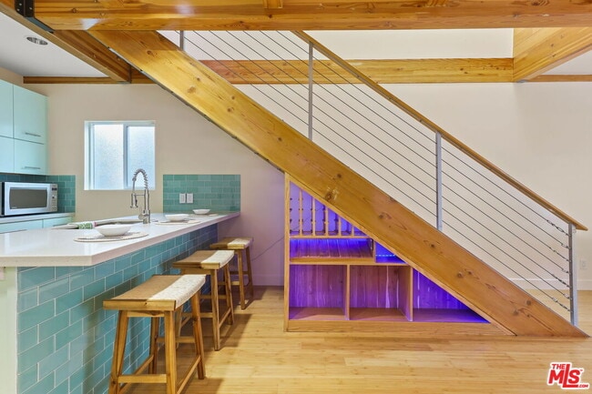 Photo - 621 Rose Ave Unit A