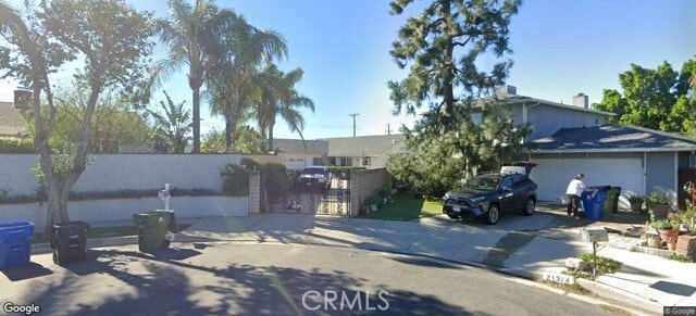 Building Photo - 21310 Hiawatha St