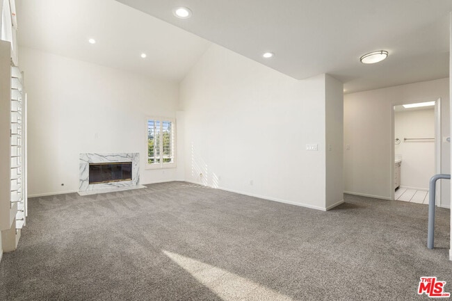 Photo - 1010 California Ave