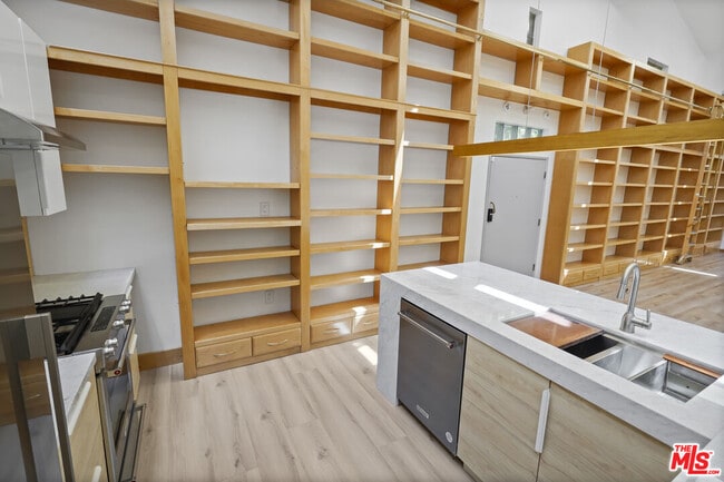 Photo - 28828 Selfridge Dr