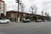 Primary Photo - 6210 Whitsett Apartments