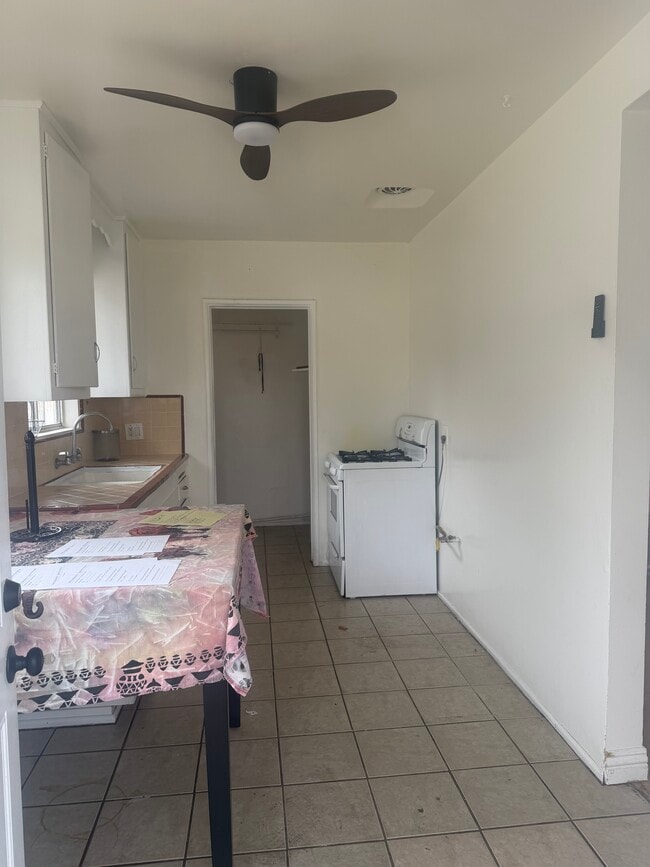 Photo - 108 N Date Ave