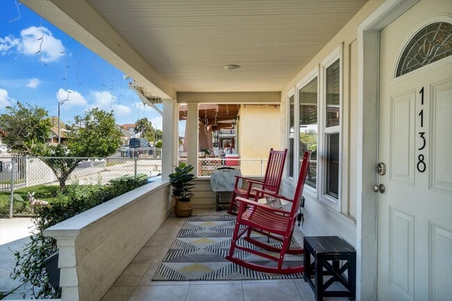 Photo - 1138 W 52nd St Unit 1138