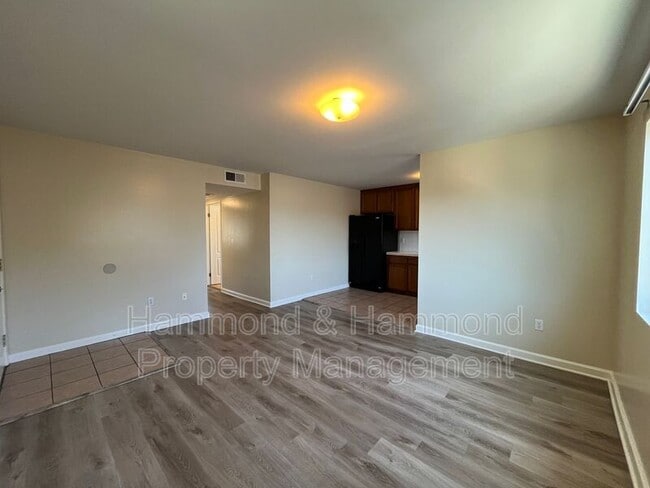 Photo - 6916 Agnes Ave Unit #4