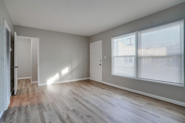 Photo - Upgraded Studio in Belmont Shore Available Now!! Unit 7
