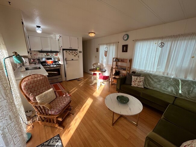 Photo - 159 Diana St