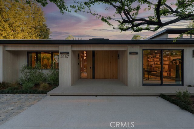 Photo - 3187 Oakdell Rd