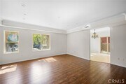 Photo - 345 W Loraine St