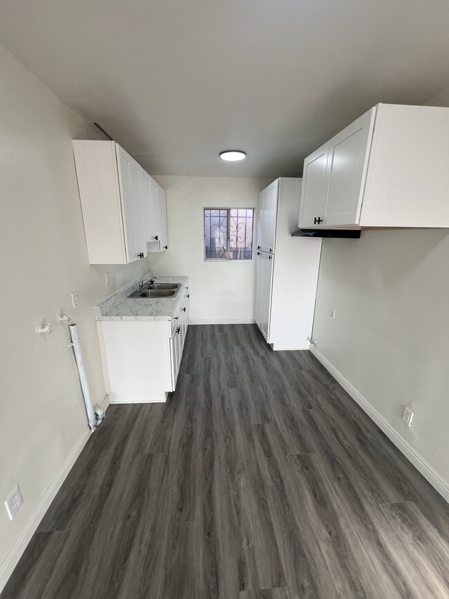 Building Photo - 5961 Harvard Blvd Rental