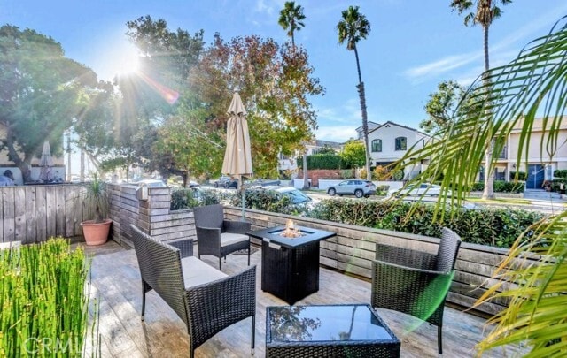 Building Photo - 222 19th St