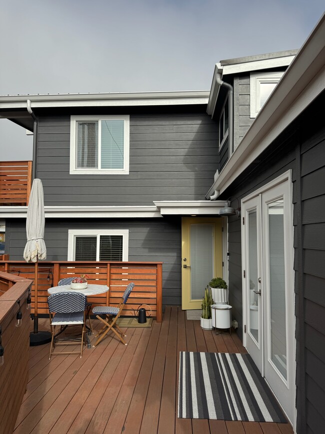 Photo - 123 Jasper St