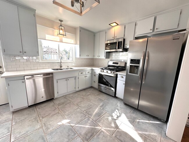 Photo - 10662 Shoshone Ave