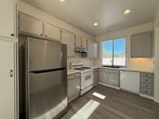 Photo - Beautiful 3B/2.5BA Home in Mira Mesa for R...