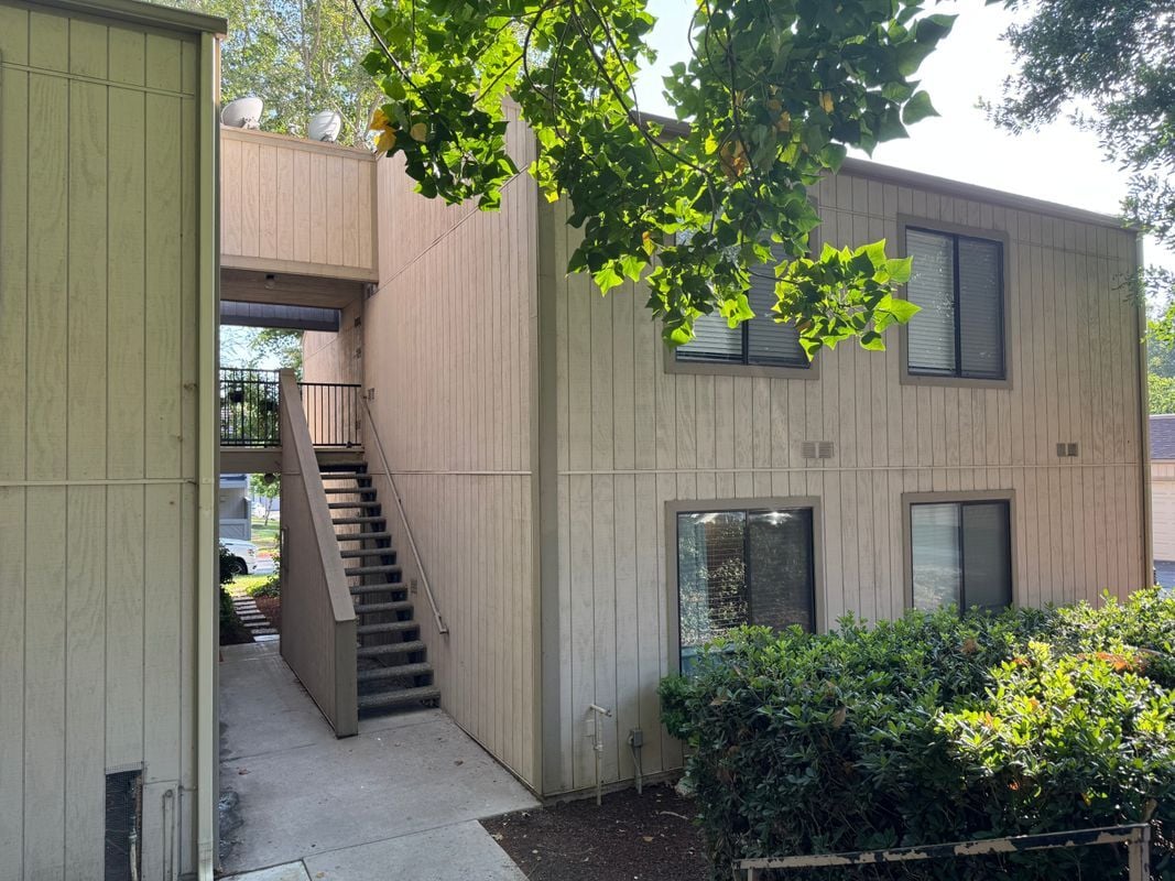 Photo - 600 Central Ave