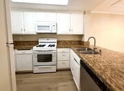 Photo - 2b/2b Resort-Style Camarillo, Ponderosa Creek Condo