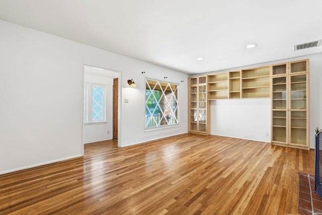 Photo - 1808 N Edison Blvd