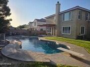 Photo - 4230 Edam St