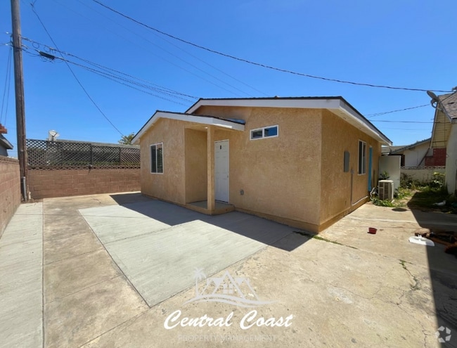 Building Photo - 0 Ronald Pl Rental