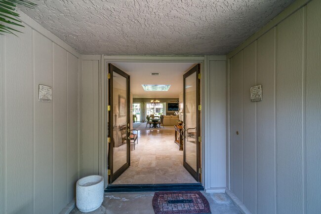 Photo - 3 Harvard Ct