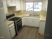 Photo - 1020 Elmhurst Ln
