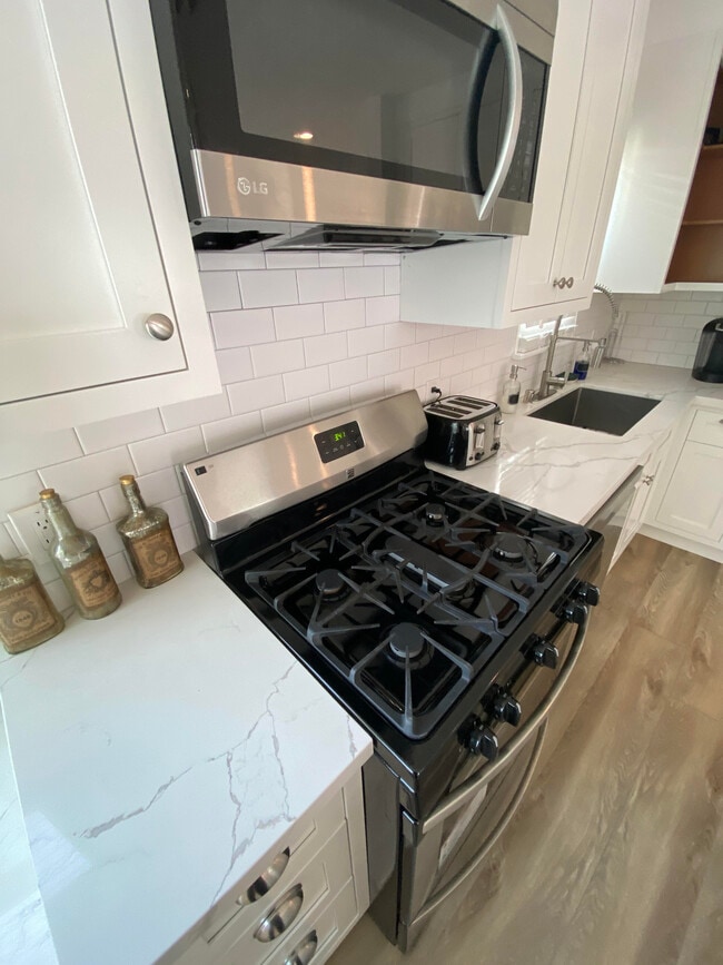 Photo - 4457 S Centinela Ave Unit 4457