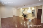 Photo - 19322 Cohasset St