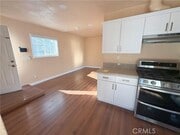 Photo - 1322 W 11th St