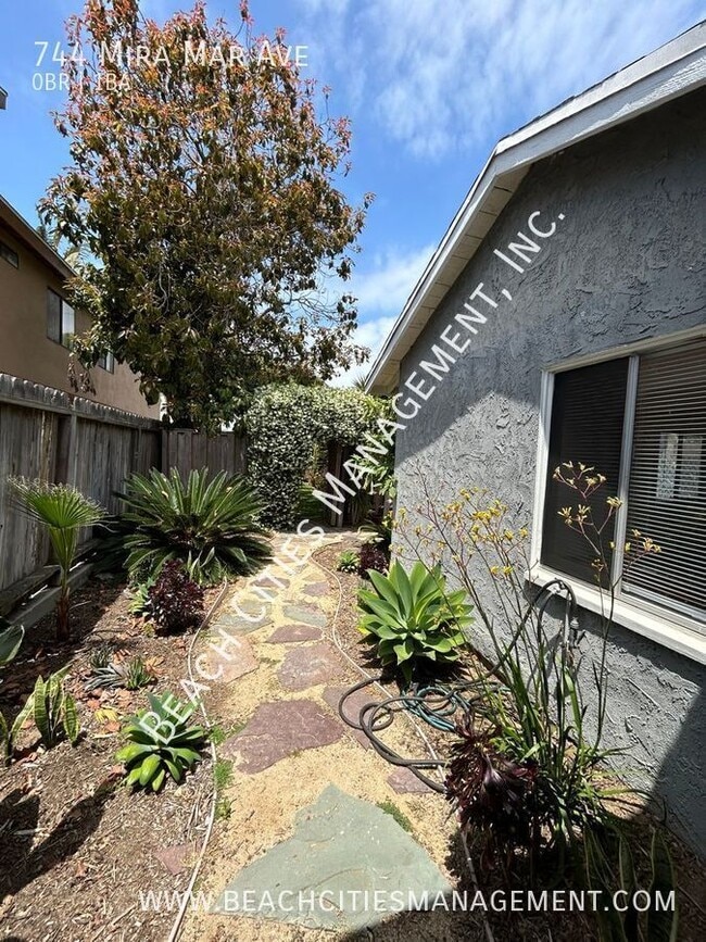 Photo - 744 Mira Mar Ave