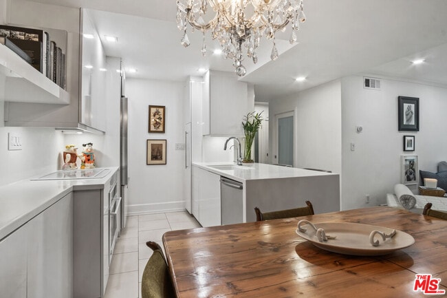 Photo - 1230 Horn Ave Unit 304